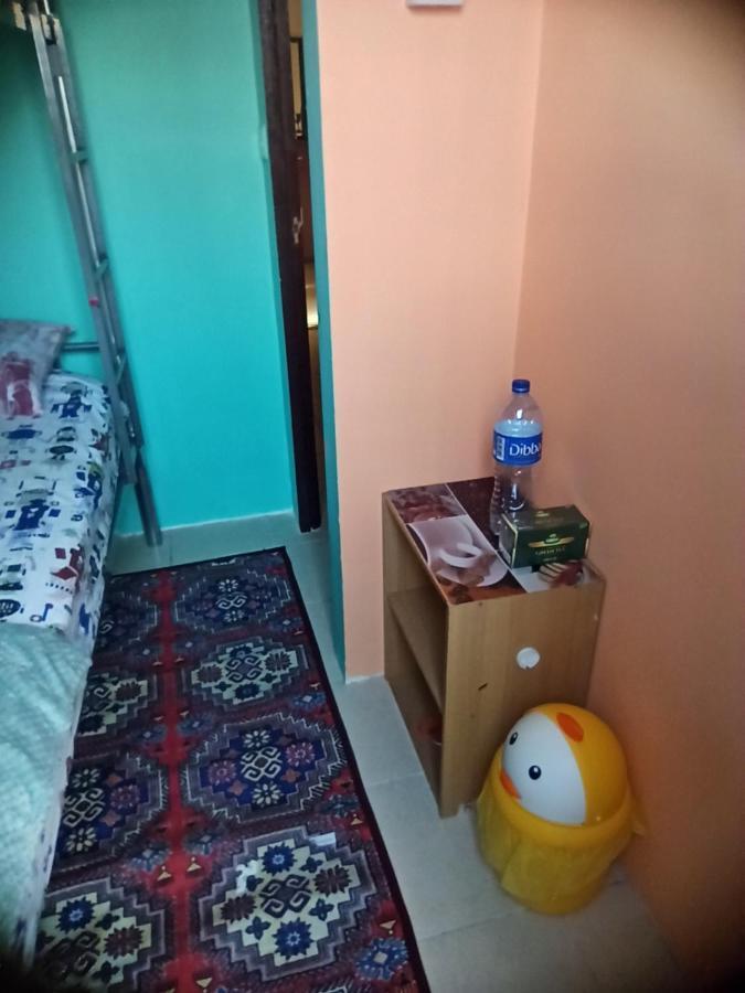 Moon Backpackers , Al Rigga , Partition For Couples And For Singles Lejlighed Dubai Eksteriør billede