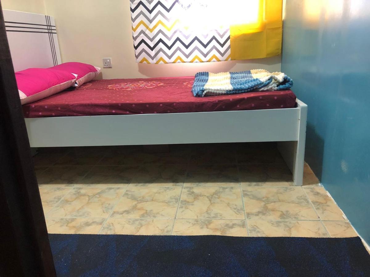 Moon Backpackers , Al Rigga , Partition For Couples And For Singles Lejlighed Dubai Eksteriør billede