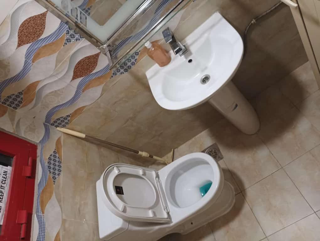 Moon Backpackers , Al Rigga , Partition For Couples And For Singles Lejlighed Dubai Eksteriør billede